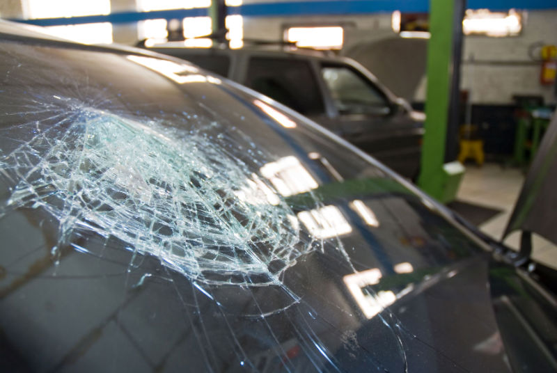 The Right Collision Center for Your Glass Repair Service in Glendale AZ