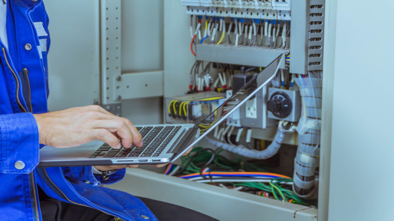 When Should You Contact a Professional Circuit Breaker Repair in Austin?