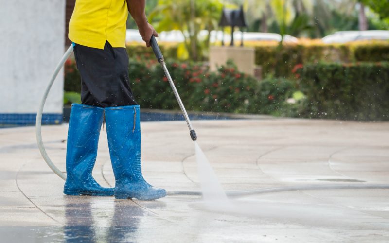 Quality Full-Coverage Pressure Washing Suits From North Charleston, SC