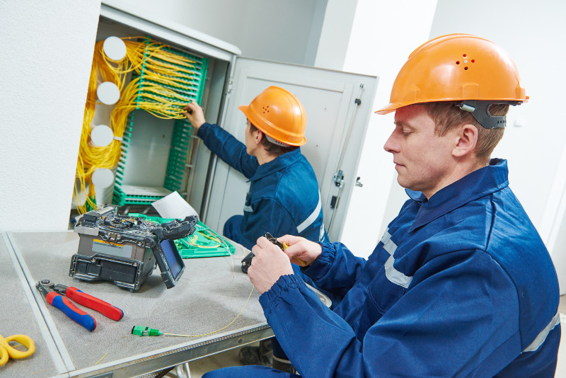 Hire a Reputable Industrial Electrical Service in Rhode Island to Enjoy Optimal Results